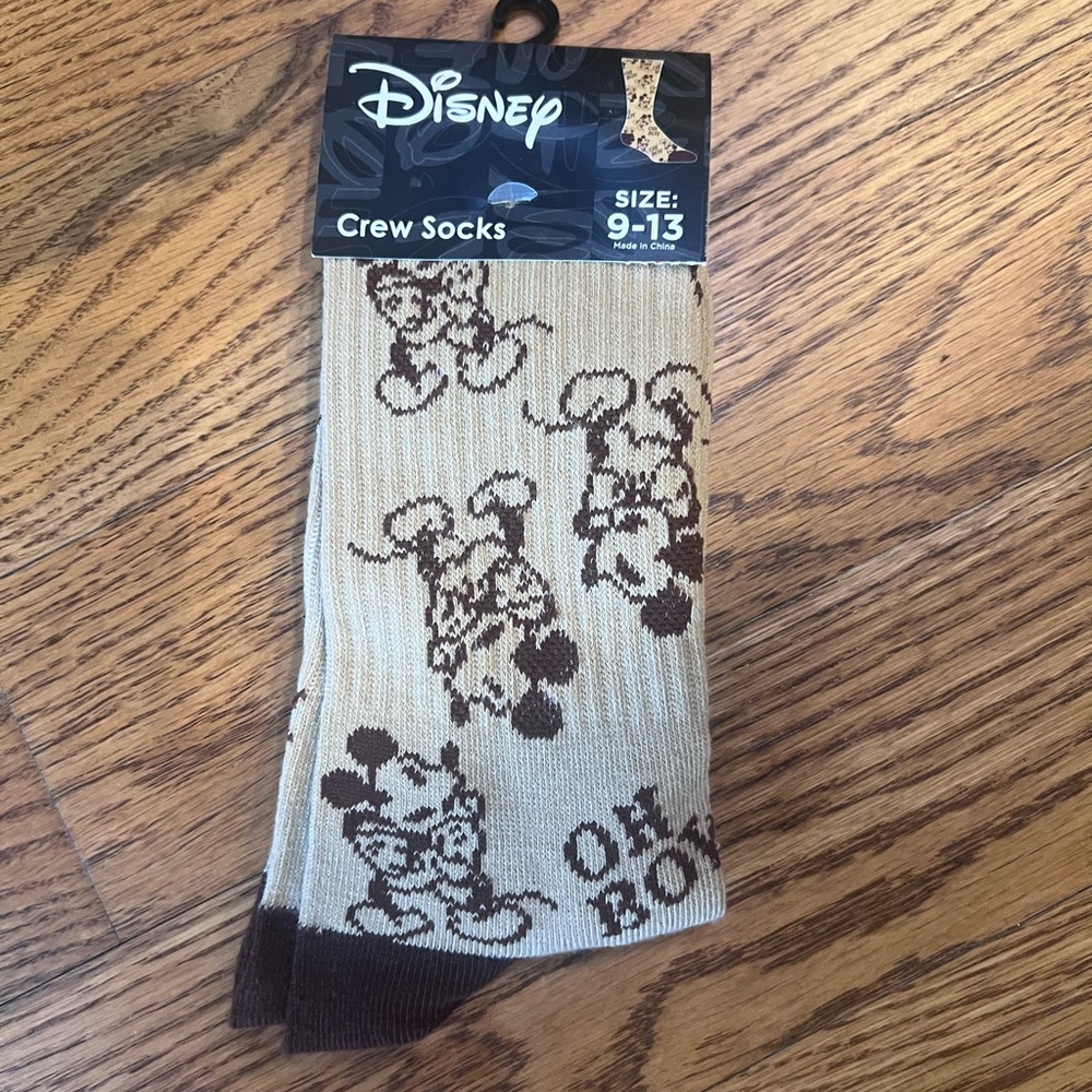 Disney Beige and Brown Mickey Mouse Socks men’s size 9-13